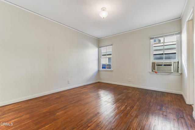 Detail Gallery Image 5 of 9 For 11471 Cumpston St, Los Angeles,  CA 91601 - 1 Beds | 1 Baths