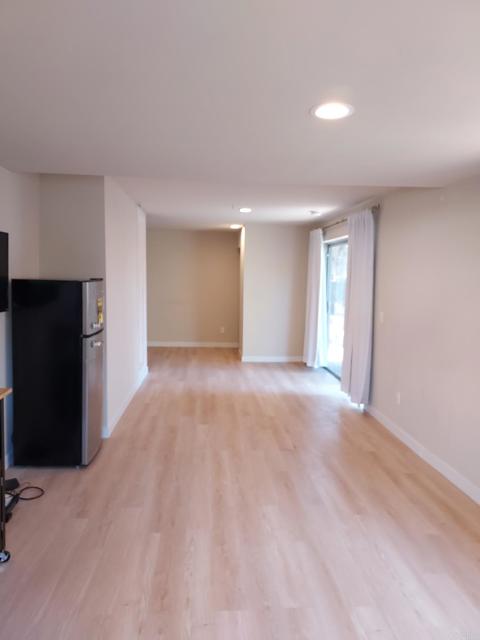 Image 4 of 19 For 11015 Dutton Drive