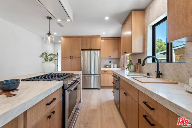 2235 S Mansfield Avenue, Los Angeles CA: https://media.crmls.org/mediaz/db1edb7f-64e6-49b5-b801-06a162ca27b3.jpg