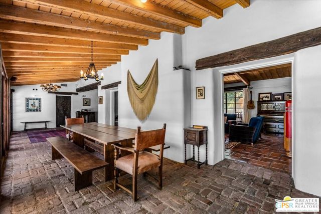 1011 E El Alameda, Palm Springs CA: https://media.crmls.org/mediaz/db1f43a2-89c7-4b5c-8b90-bbc5c0da34c5.jpg