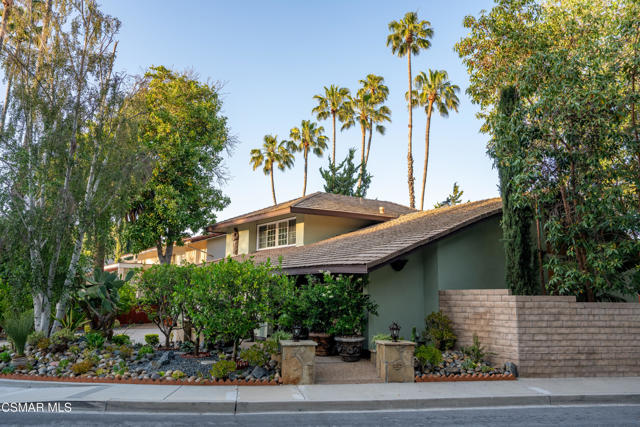 1694 Margate Place, Westlake Village CA: https://media.crmls.org/mediaz/db1f484c-58dd-46f0-a2ce-ad9ab9119b9f.jpg