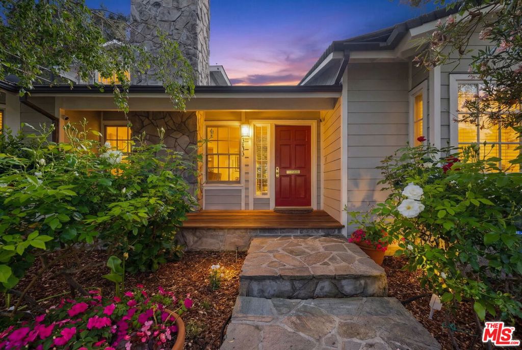 3833 Goodland Avenue