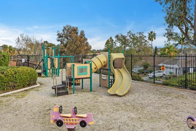 Detail Gallery Image 48 of 48 For 1634 Cottage Glen Ct, Encinitas,  CA 92024 - 4 Beds | 3 Baths