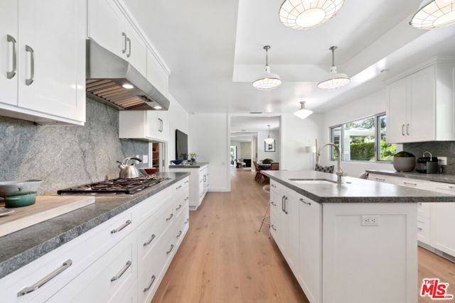 Drew Fenton | 1726 Stone Canyon Road Los Angeles CA | MLS: 7434821 Drew Fenton | 1726 Stone Canyon Road Los Angeles CA | MLS: 7434821