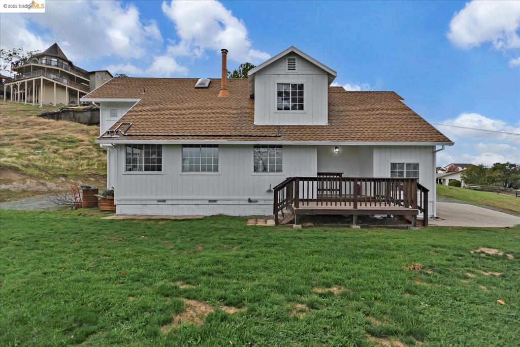 4229 Lakeview Dr