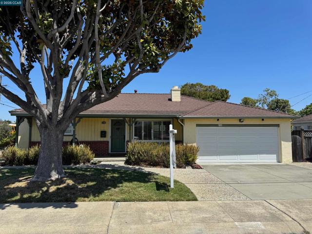 17300 Via Melina, San Lorenzo CA: https://media.crmls.org/mediaz/db229b9f-e566-48e7-9819-9fe64cc99bc5.jpg