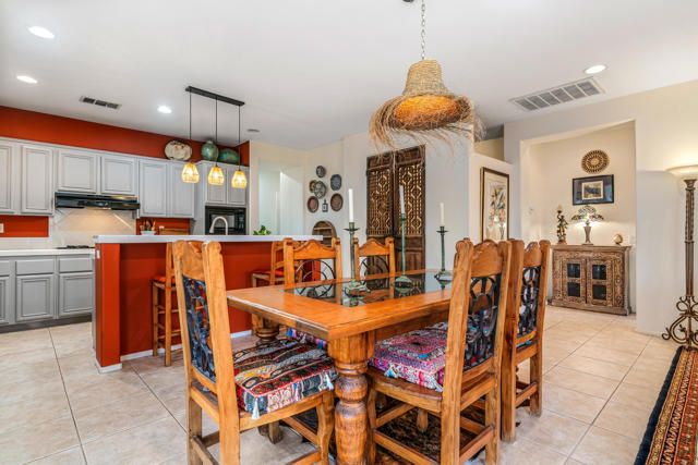 79756 Cassia Street, La Quinta CA: https://media.crmls.org/mediaz/db235bad-5b83-480d-9c78-e9197ea35fd7.jpg