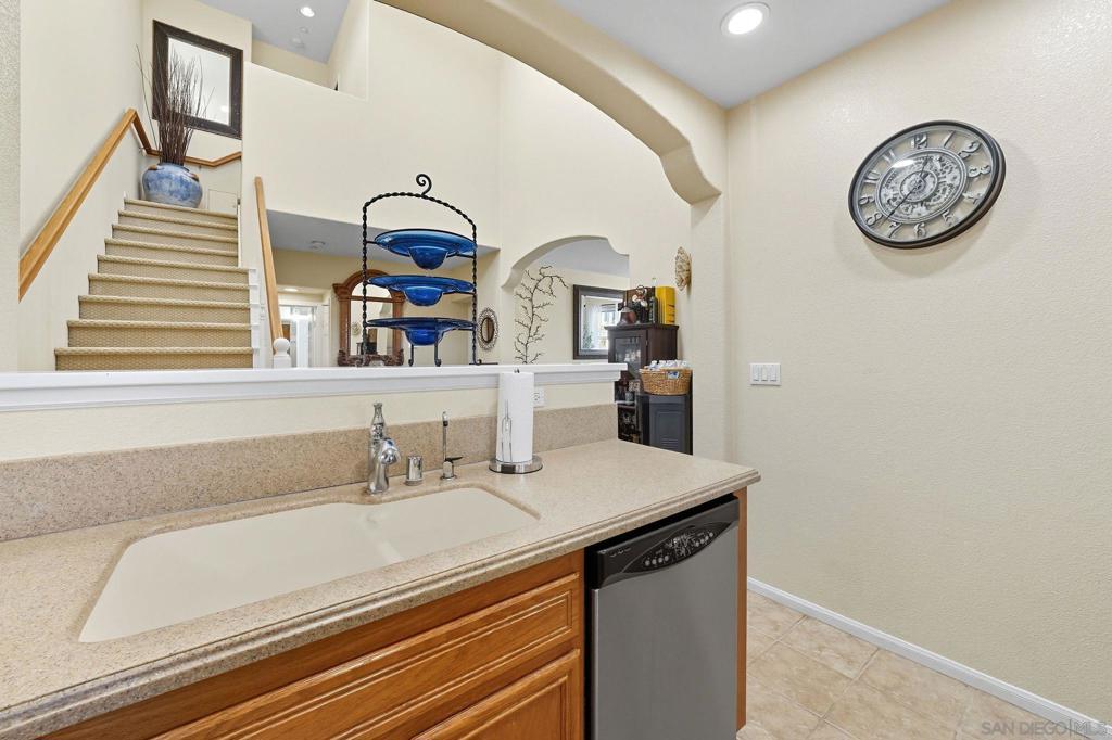 MLS #250039187SD image #13