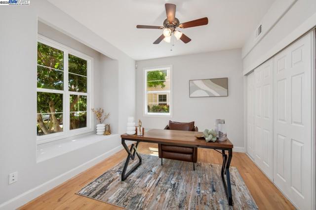 5640 Carnegie Way, Livermore CA: https://media.crmls.org/mediaz/db2458a6-bc9f-47b4-b3b3-3652389e12be.jpg