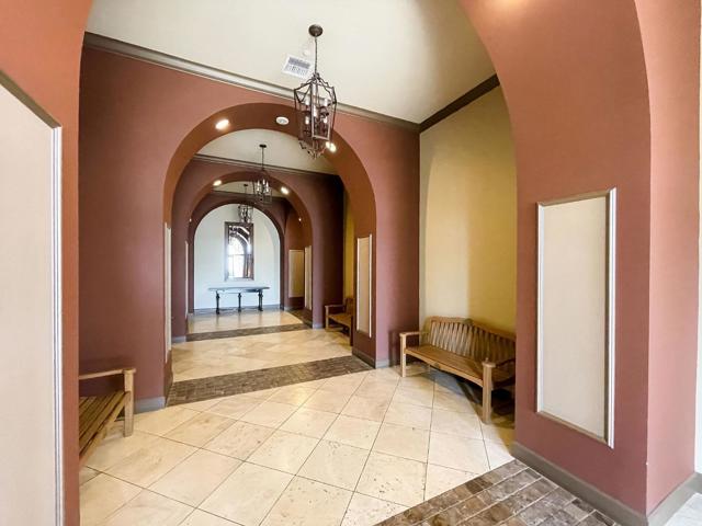 88 S Broadway, Millbrae CA: https://media.crmls.org/mediaz/db260718-5991-41c2-a62c-3d34fddb3ff9.jpg