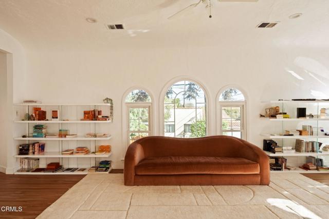 Detail Gallery Image 9 of 21 For 5166 Packard St, Los Angeles,  CA 90019 - 2 Beds | 1 Baths