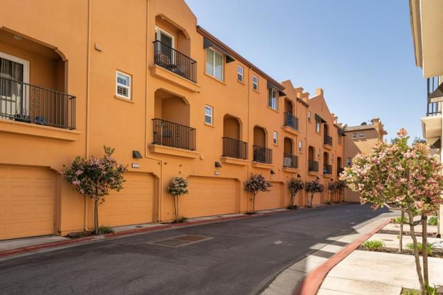 373 Derby Avenue, San Mateo CA: https://media.crmls.org/mediaz/db26b5e0-65cc-4dc2-88d9-4f2100bf68db.jpg