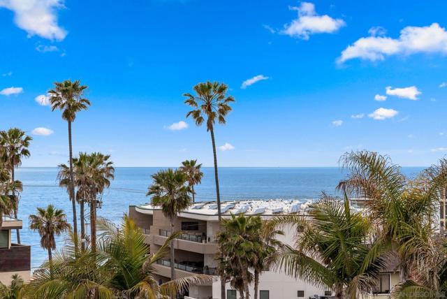 257 Playa Del Sur, La Jolla CA: https://media.crmls.org/mediaz/db270637-a788-491e-8b48-5fef578e0d93.jpg