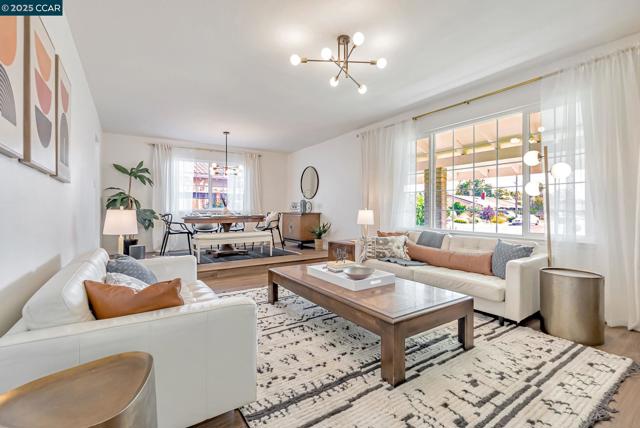 1836 Boxwood Dr, Concord CA: https://media.crmls.org/mediaz/db28ea9c-b25c-4d61-a424-c71b0a52f338.jpg