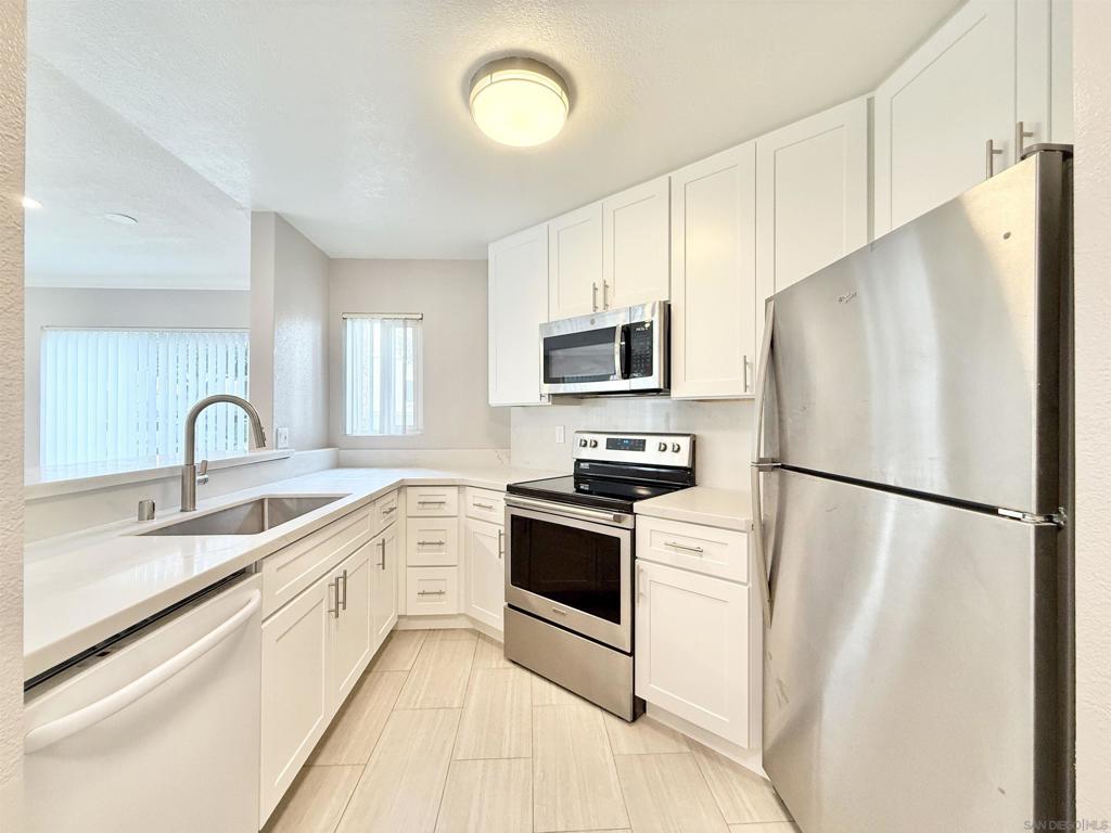 7405 Charmant Dr - photo 4
