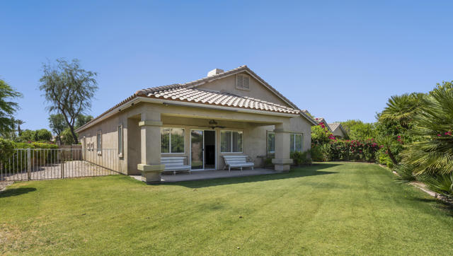 45554 Shaugnessy Drive, Indio CA: https://media.crmls.org/mediaz/db2bca20-f006-4783-9394-31adeeaf06d9.jpg