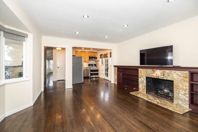 875 Broadway, Belmont CA: https://media.crmls.org/mediaz/db2cdf1f-7183-4701-bbbc-d4e8ab075b4e.jpg