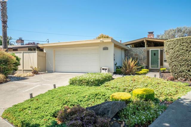 24757 Pear St, Hayward CA: https://media.crmls.org/mediaz/db2d1676-d810-490e-baa4-1798d1fc7451.jpg