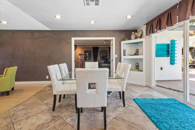 Image 16 of 77 For 502 Molino Road