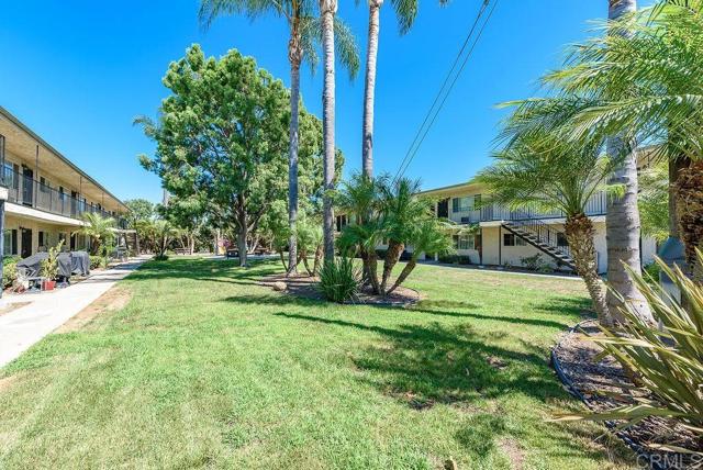 Image 10 of 17 For 391 Emerald Avenue  12