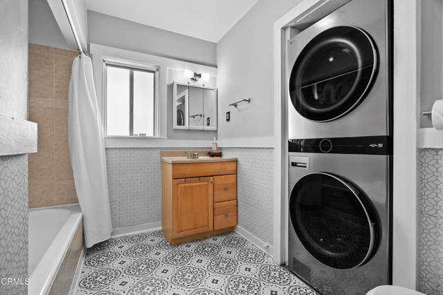 Detail Gallery Image 7 of 12 For 1374 Palm Ter, Pasadena,  CA 91104 - 2 Beds | 1 Baths