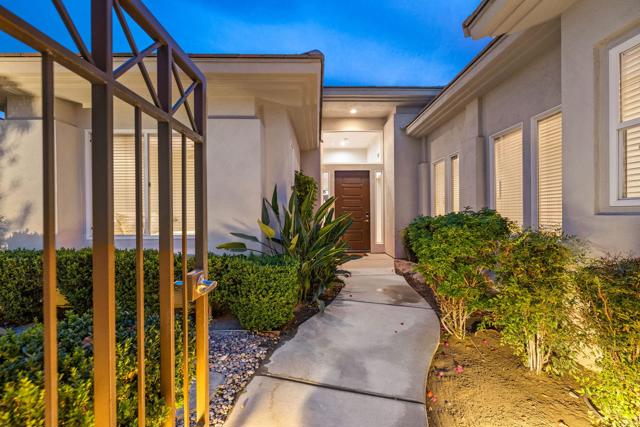 727 Arrowhead Drive, Palm Desert, CA 92211