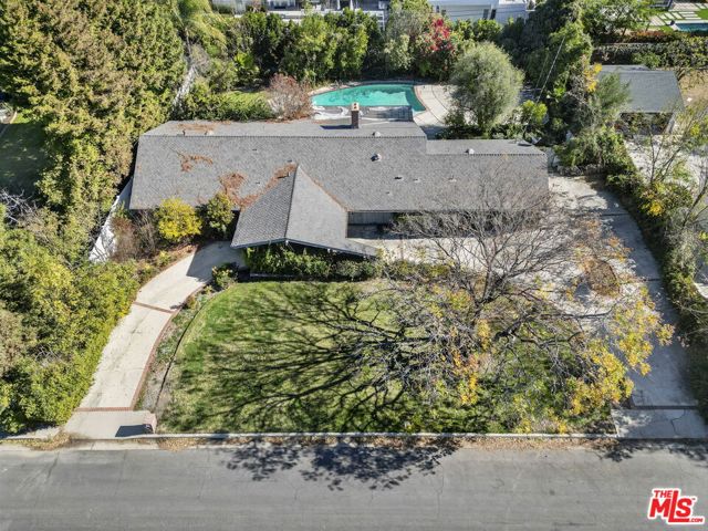 5350 Lubao Avenue photo 1