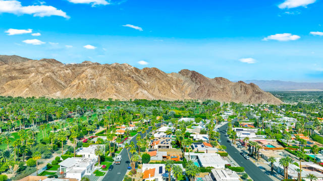 71521 Halgar Road, Rancho Mirage CA: https://media.crmls.org/mediaz/db2f2836-d638-4cd6-8072-a8be1c582078.jpg