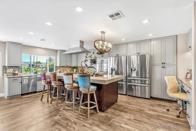 5141 Dorman Dr, San Diego CA: https://media.crmls.org/mediaz/db2f4daf-97d8-48eb-9c50-c7c55c3754d6.jpg