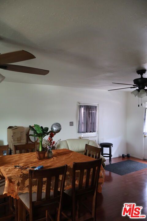 2918 Gladstone Street, Pomona CA: https://media.crmls.org/mediaz/db2ffd6e-caf3-41fa-b691-dc67f0ae0078.jpg