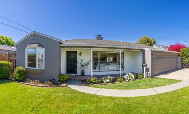 348 31st Avenue, San Mateo CA: https://media.crmls.org/mediaz/db301bdc-95fb-4a6a-8f35-f8269bb4a6b8.jpg