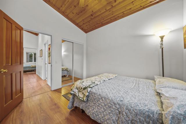 35465 Sunset Lane, Julian CA: https://media.crmls.org/mediaz/db302d08-f4fb-473c-9352-f629174d7c97.jpg