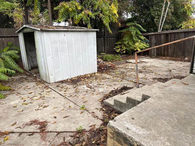 417 E Saint James Street, San Jose CA: https://media.crmls.org/mediaz/db3105e2-e026-4070-9316-b5023ef62188.jpg