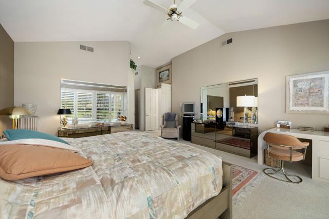 75315 Saint Andrews Court, Indian Wells CA: https://media.crmls.org/mediaz/db31b30d-d2ea-4450-abc0-a3ae5fe0733e.jpg