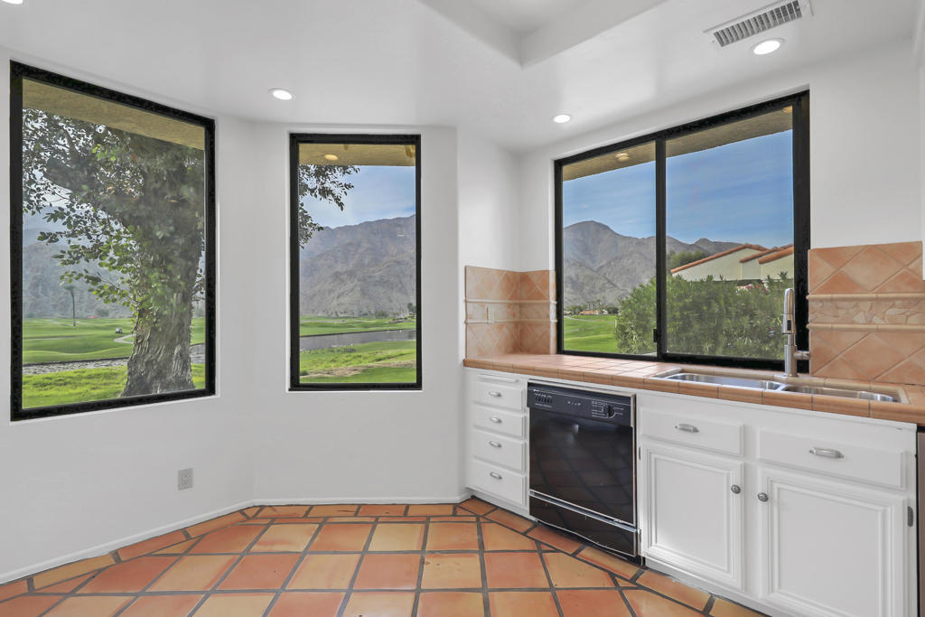 MLS #219140194DA image #10