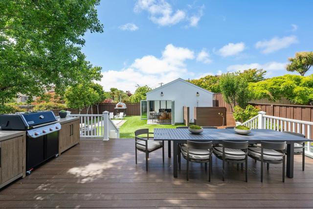 1224 Edgehill Drive, Burlingame CA: https://media.crmls.org/mediaz/db328ba4-ce04-4021-a36b-2ef5b8ff835e.jpg