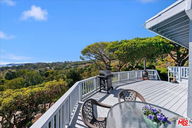 27071 Sea Vista Drive photo 5