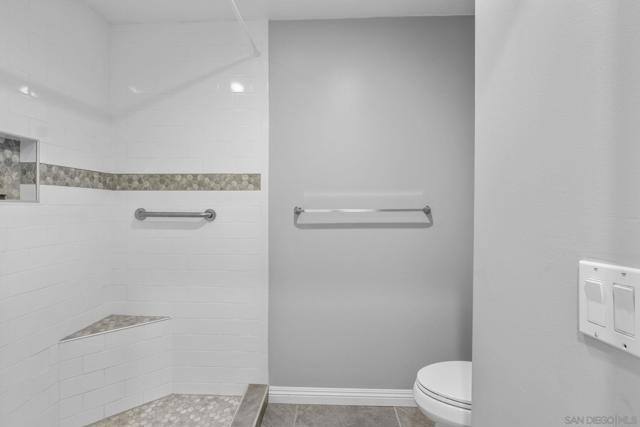 Image 19 of 42 For 5737 Adobe Falls Road  Unit A