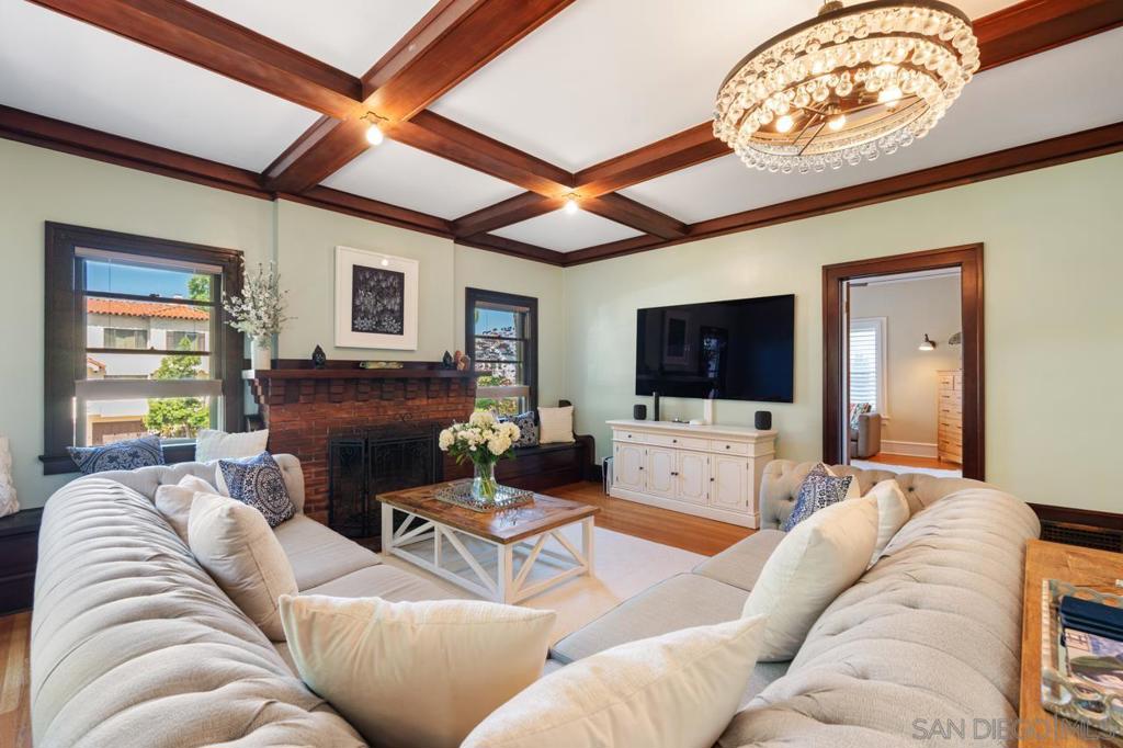 MLS #250040372SD image #9