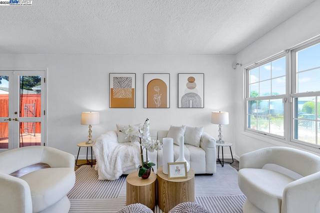 1069 Melcher St, San Leandro CA: https://media.crmls.org/mediaz/db363083-0b31-49f7-851f-1bb02295396f.jpg