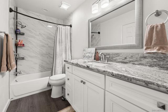 13011 Laurel St, Lakeside CA: https://media.crmls.org/mediaz/db372f13-6b73-4831-9551-149403cbd5cd.jpg