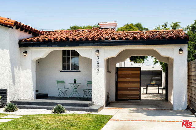 3627 W 64th Street, Los Angeles CA: https://media.crmls.org/mediaz/db372f63-42ca-412e-a541-359f8316c923.jpg
