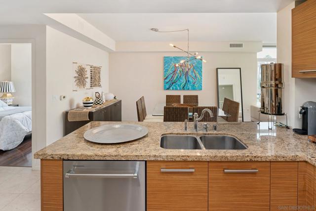 1431 Pacific Hwy, San Diego CA: https://media.crmls.org/mediaz/db3817ff-2a09-4589-a847-8784c63e17c5.jpg