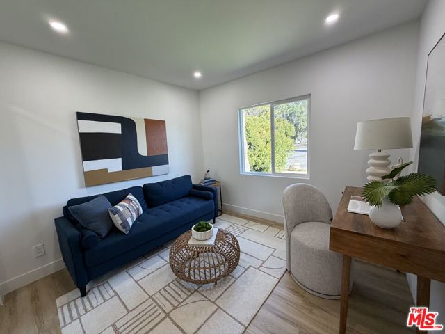 10419 Vassar Avenue photo 17