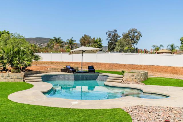 23912 Benito Way, Ramona CA: https://media.crmls.org/mediaz/db39100a-8448-49a5-8d06-82e781cd5ca9.jpg