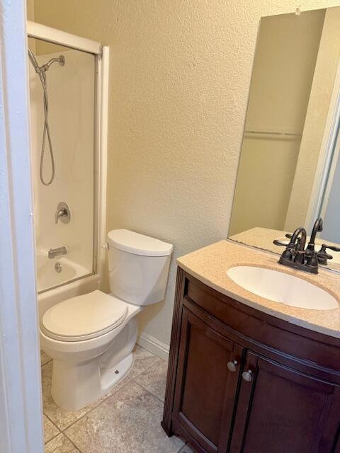2857 N Los Felices Rd Unit 206, Palm Springs CA: https://media.crmls.org/mediaz/db39feac-9ead-420b-9845-66f928bb5cbc.jpg