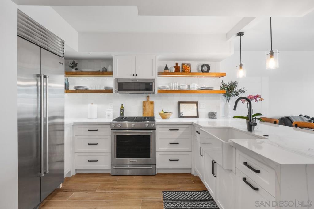 500 Harbor Dr. - photo 3