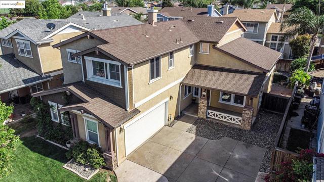 1008 Finn Way, Brentwood CA: https://media.crmls.org/mediaz/db3c7914-760f-4104-b850-cfbb098e38b7.jpg