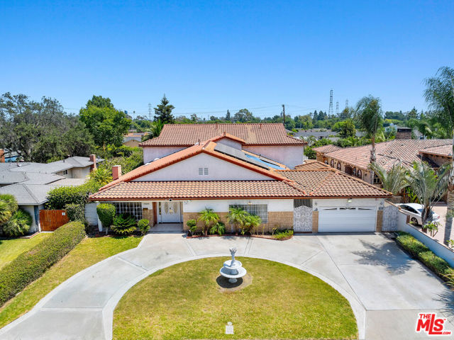 10328 Lesterford Avenue, Downey, California 90241, 5 Bedrooms Bedrooms, ,7 BathroomsBathrooms,Single Family Residence,For Sale,Lesterford,24427091