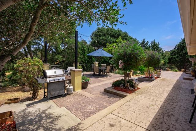 3225 Hillman Lane, Royal Oaks CA: https://media.crmls.org/mediaz/db3e465b-d15c-422a-9c30-56c66d589900.jpg